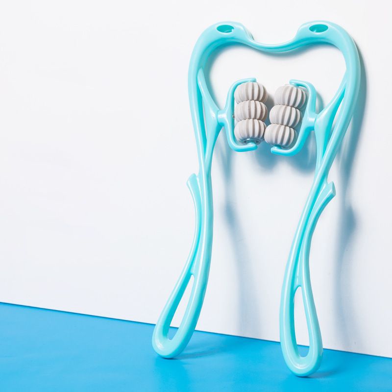 RelaxRoll Neck Massager